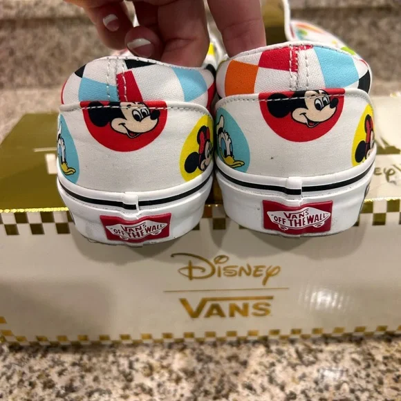 Vans x Disney collaboration Slip-On Sneakers - special limited release worn 1x - Picture 9 of 13